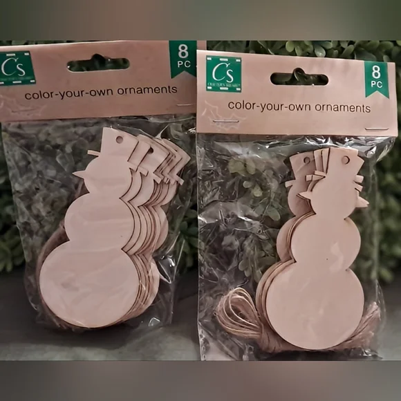 NWT 59Pc Christmas 🎄 Craft Bundle | Wood Ornaments | Tin Container | Wood Signs - Picture 5 of 16